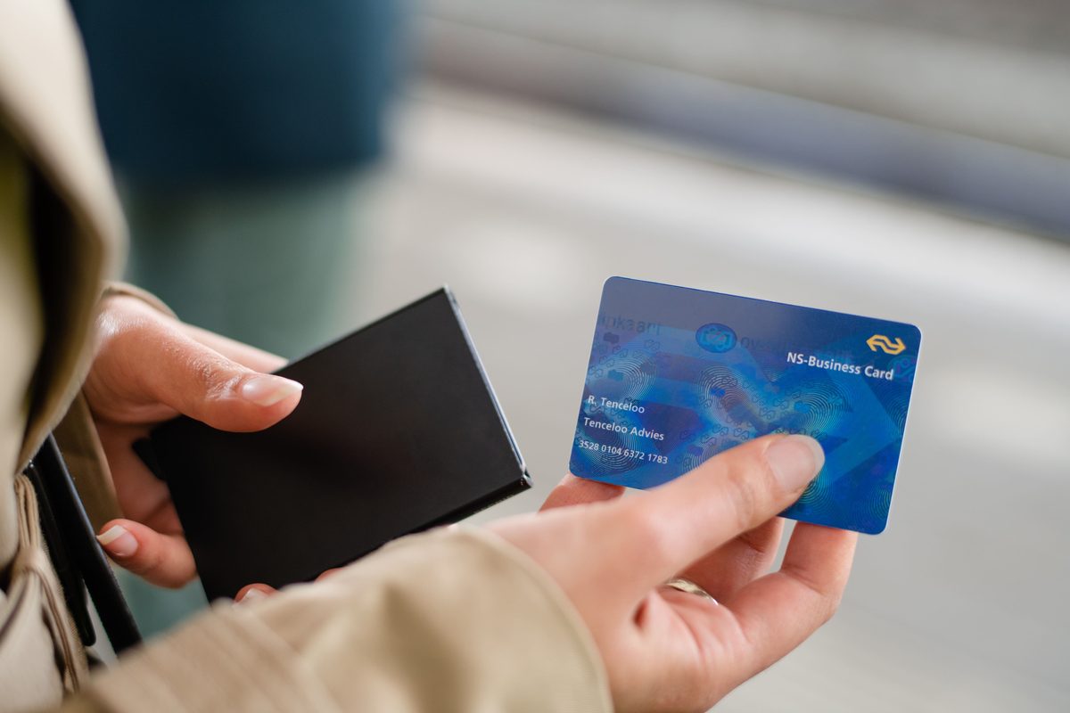 NS-Business Card in de hand — zakelijk reizen via Figo
